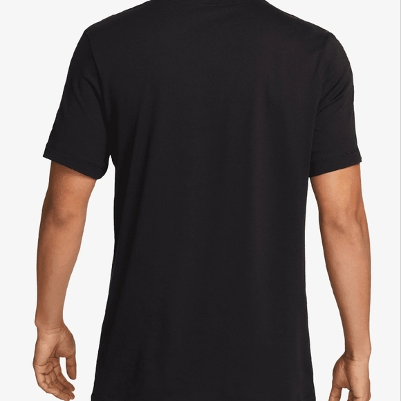 Nike Black Short Sleeve Tee with Mountain Graphic - Picture 3 of 4